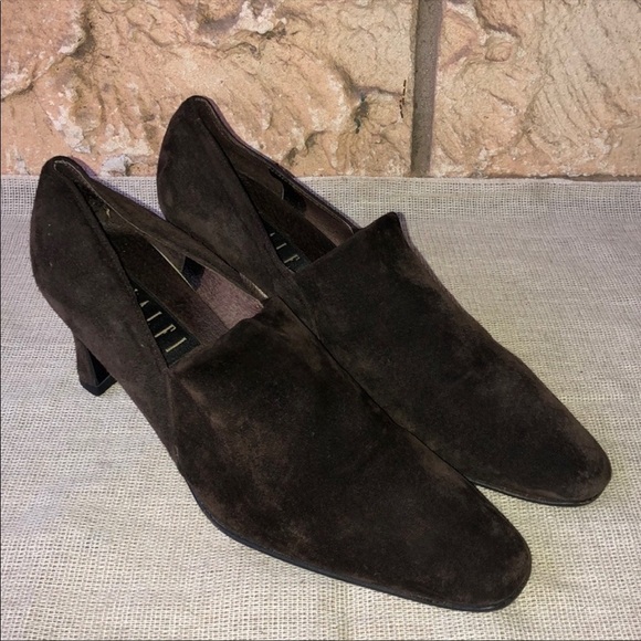 Amalfi Italy Leather Soft Brown Heels Goth Punk Rock
Size 8 1/2 AA Vintage - Picture 4 of 10